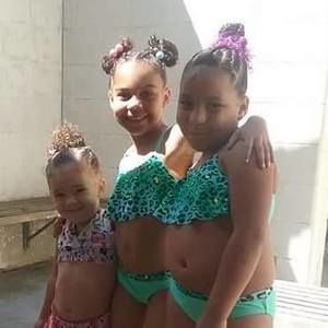 Meet your Posher, Roxanne